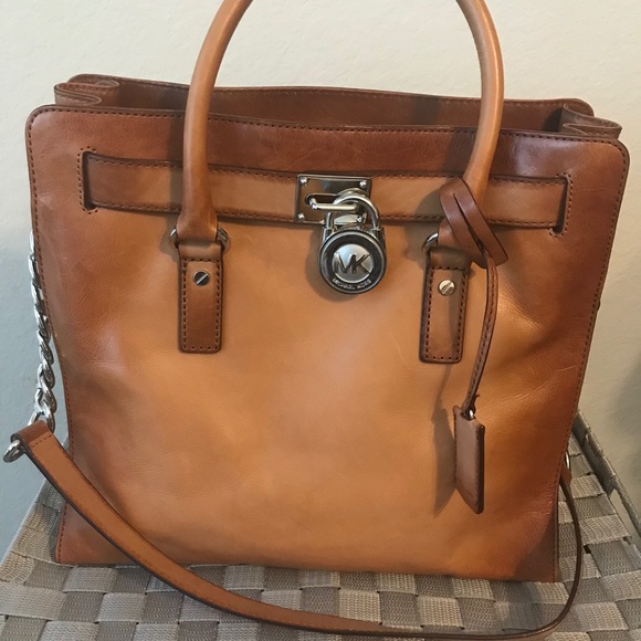 Michael Kors Handbag - Picture 3 of 9